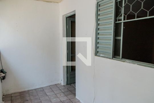 Varanda de casa para alugar com 1 quarto, 60m² em Jardim Santa Tereza, Embu das Artes