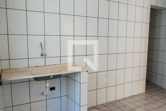 Cozinha  de casa para alugar com 1 quarto, 60m² em Jardim Santa Tereza, Embu das Artes