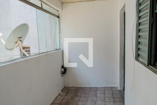 Varanda de casa para alugar com 1 quarto, 60m² em Jardim Santa Tereza, Embu das Artes