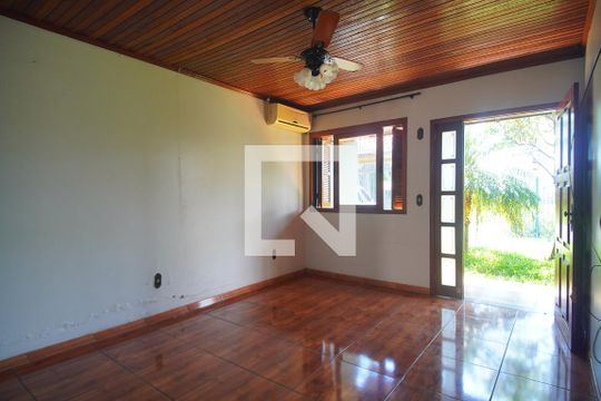 Casa à venda com 3 quartos, 178m² em Feitoria, São Leopoldo