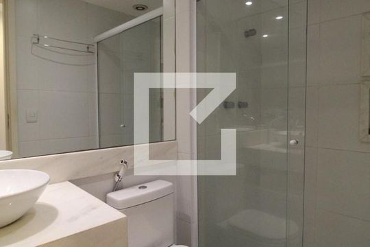 Banheiro Social de apartamento à venda com 2 quartos, 70m² em Jacarepaguá, Rio de Janeiro