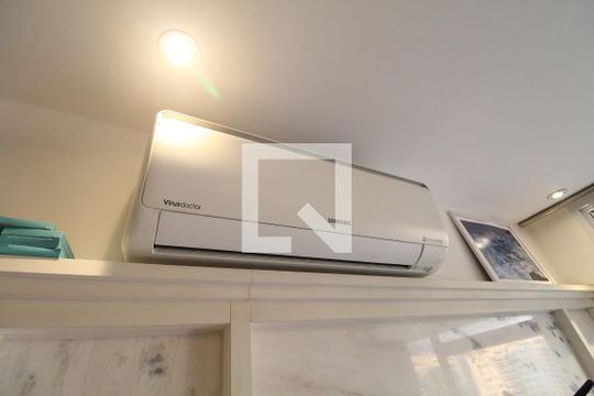 Sala de apartamento à venda com 2 quartos, 70m² em Jacarepaguá, Rio de Janeiro