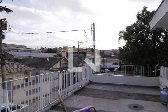 Varanda de casa à venda com 5 quartos, 450m² em Moinho Velho, São Paulo