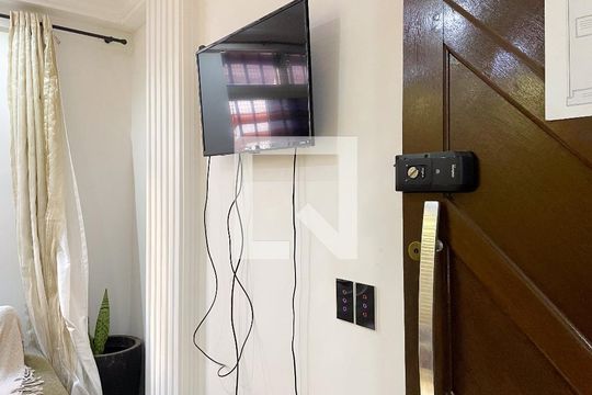 Entrada de apartamento à venda com 2 quartos, 60m² em Novo Eldorado, Contagem