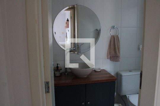 Banheiro de apartamento à venda com 2 quartos, 57m² em Lauzane Paulista, São Paulo