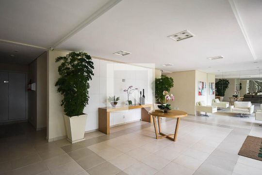 Hall Social de apartamento à venda com 2 quartos, 70m² em Jardim Parque Morumbi, São Paulo