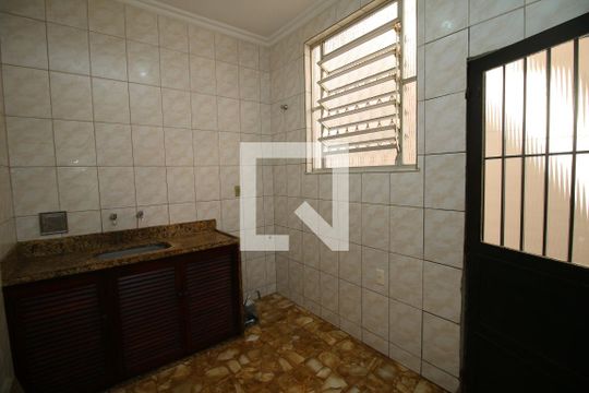Cozinha de casa à venda com 5 quartos, 339m² em Penha, Rio de Janeiro