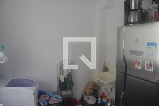 Cozinha de apartamento para alugar com 2 quartos, 40m² em Jardim das Margaridas, Salvador