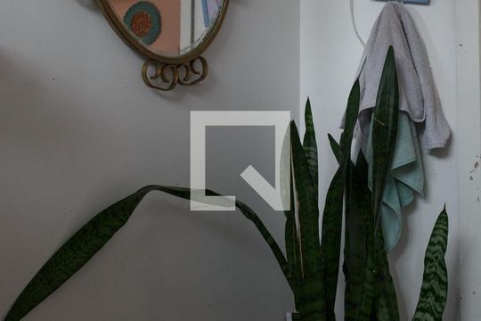 Banheiro de apartamento para alugar com 2 quartos, 54m² em Camaquã, Porto Alegre