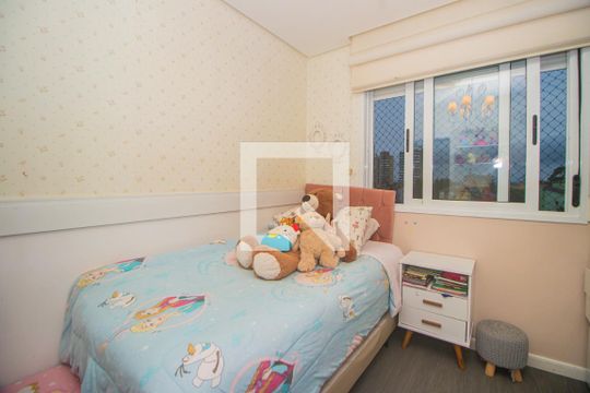 Quarto de apartamento à venda com 3 quartos, 120m² em Jardim Itu, Porto Alegre
