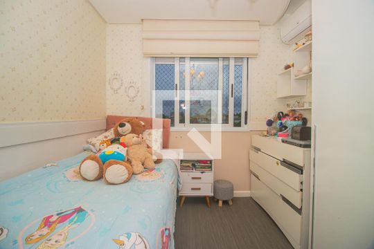 Quarto de apartamento para alugar com 3 quartos, 120m² em Jardim Itu, Porto Alegre