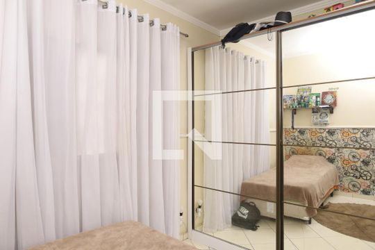 Quarto 1 de casa à venda com 2 quartos, 100m² em Vila Princesa Isabel, São Paulo