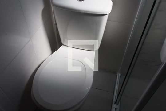 Banheiro de apartamento para alugar com 2 quartos, 47m² em Parque Residencial Jundiaí, Jundiaí