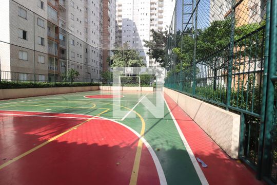 Quadra de apartamento à venda com 3 quartos, 62m² em Penha de França, São Paulo