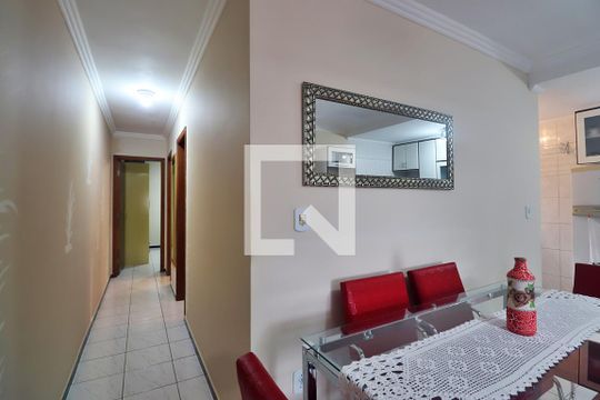 Corredor de apartamento à venda com 2 quartos, 62m² em Jardim das Maravilhas, Santo André