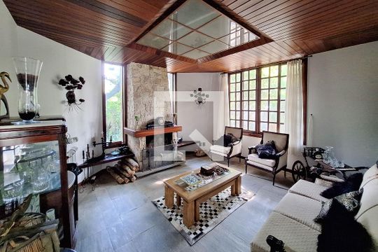 Sala 3 de casa para alugar com 5 quartos, 680m² em São Francisco, Niterói