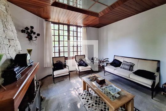 Sala 3 de casa para alugar com 5 quartos, 680m² em São Francisco, Niterói