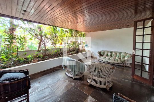 Varanda da Suite Master de casa para alugar com 5 quartos, 680m² em São Francisco, Niterói
