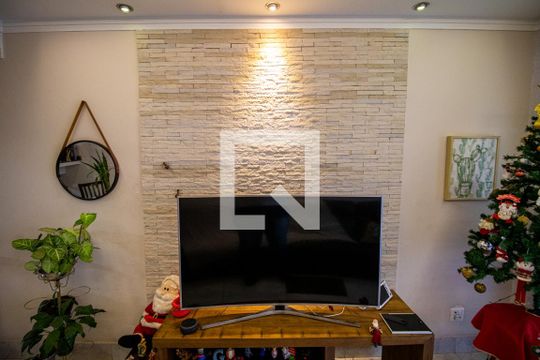 Sala de casa para alugar com 4 quartos, 240m² em Vila Gustavo, São Paulo