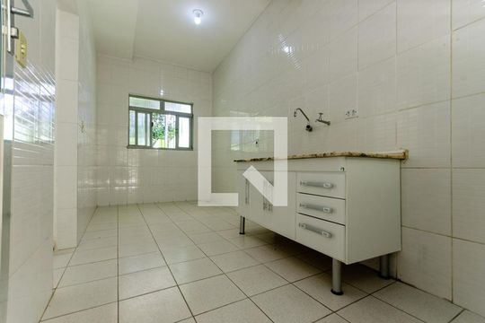 Cozinha de casa para alugar com 2 quartos, 78m² em Jardim Santa Mônica, São Paulo