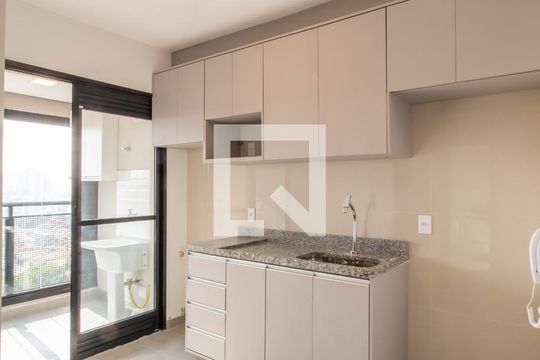 Cozinha de apartamento à venda com 1 quarto, 29m² em Km 18, Osasco