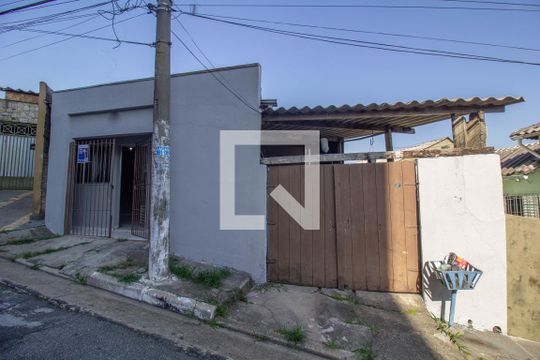 Fachada de casa para alugar com 1 quarto, 45m² em Cidade Líder, São Paulo