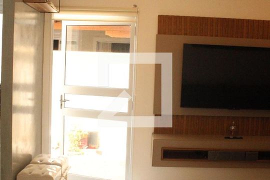 Sala de apartamento para alugar com 2 quartos, 55m² em Chacaras Reunidas Santa Terezinha, Contagem