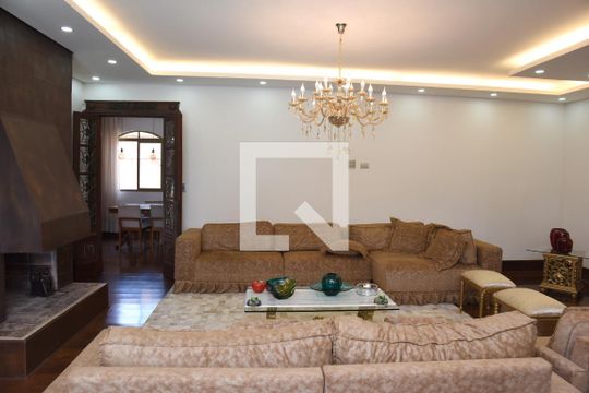 Sala de casa à venda com 3 quartos, 1000m² em Jardim Santa Helena, São Paulo