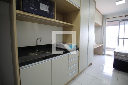 Cozinha de apartamento para alugar com 1 quarto, 25m² em Vila Mariana, São Paulo