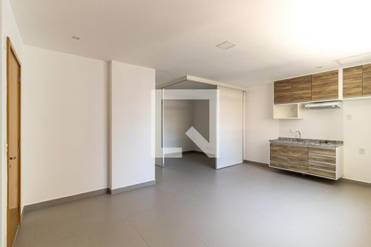 Sala e Cozinha de apartamento à venda com 2 quartos, 57m² em República, São Paulo