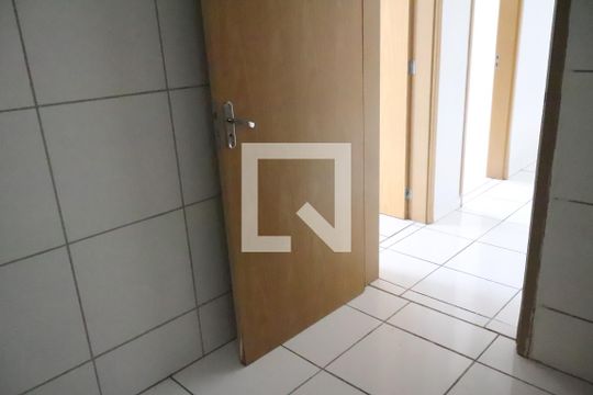 Banheiro  de apartamento à venda com 2 quartos, 45m² em Campina, São Leopoldo