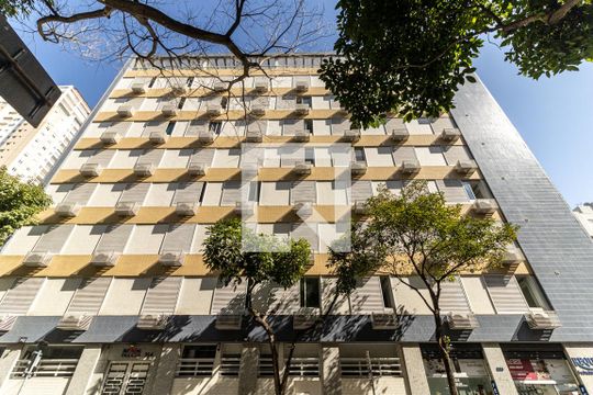 Fachada de apartamento à venda com 2 quartos, 57m² em República, São Paulo