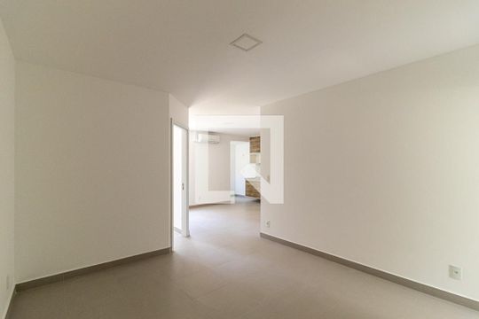 Apartamento à venda com 2 quartos, 57m² em República, São Paulo