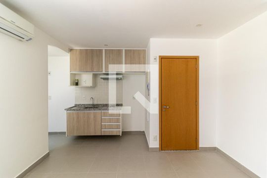 Cozinha de apartamento à venda com 2 quartos, 57m² em República, São Paulo