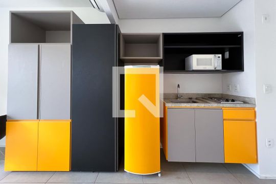 Cozinha de kitnet/studio para alugar com 1 quarto, 23m² em Vila Olímpia, São Paulo