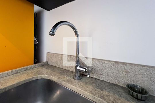 Cozinha de kitnet/studio para alugar com 1 quarto, 23m² em Vila Olímpia, São Paulo