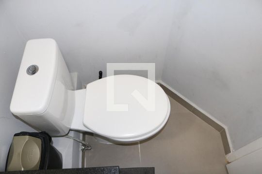 Banheiro  de apartamento para alugar com 1 quarto, 30m² em Bom Retiro, São Paulo