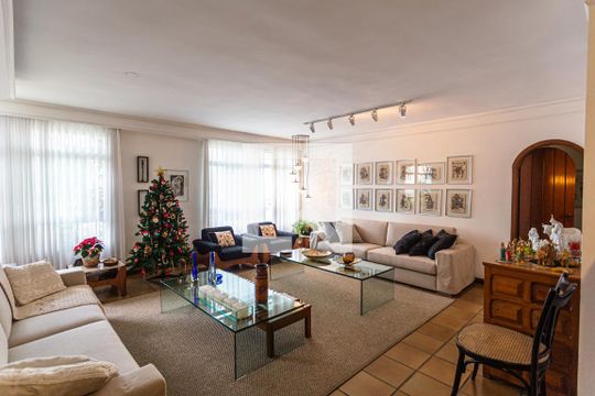 Sala 1 de apartamento para alugar com 4 quartos, 280m² em Savassi, Belo Horizonte