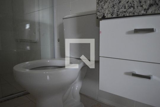 Banheiro Social de apartamento para alugar com 3 quartos, 86m² em Buritis, Belo Horizonte