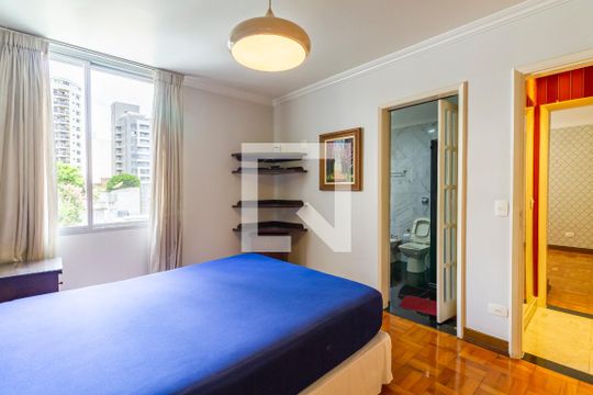 Suíte de apartamento para alugar com 3 quartos, 130m² em Jardins, São Paulo