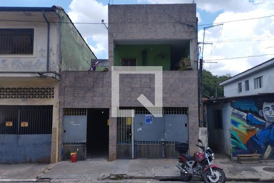 Fachada de casa à venda com 5 quartos, 200m² em Vila da Saúde, São Paulo