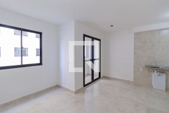Studio de kitnet/studio à venda com 1 quarto, 24m² em Bonfim, Osasco