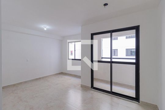 Studio de kitnet/studio à venda com 1 quarto, 24m² em Bonfim, Osasco