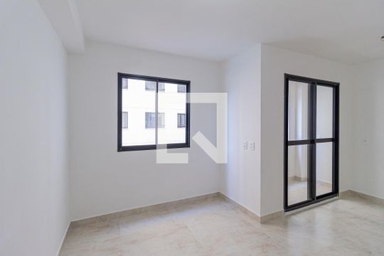 Studio de kitnet/studio à venda com 1 quarto, 24m² em Bonfim, Osasco
