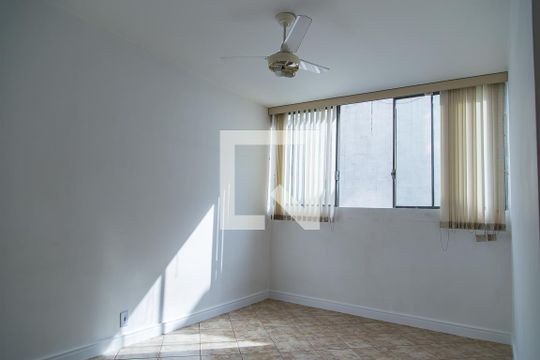 Sala de apartamento para alugar com 2 quartos, 56m² em Jardim Brasil (zona Sul), São Paulo
