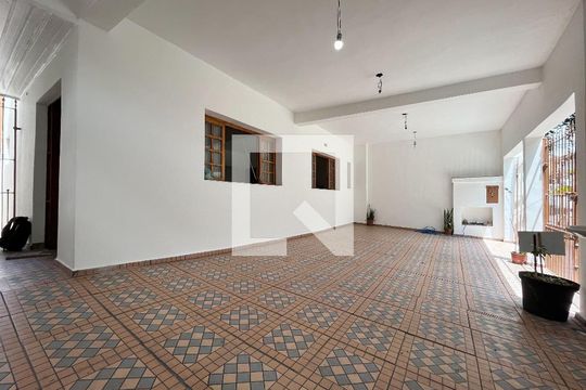 Garagem de casa à venda com 3 quartos, 330m² em Planalto Paulista, São Paulo