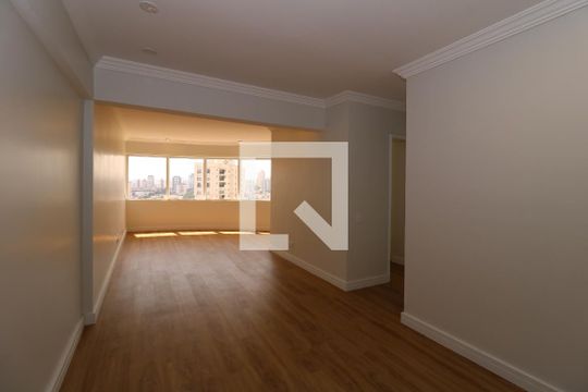 Sala de apartamento para alugar com 2 quartos, 77m² em Jardim Bela Vista, Santo André