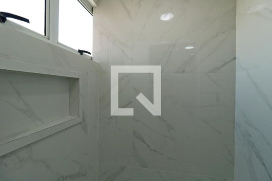 Banheiro de apartamento para alugar com 2 quartos, 77m² em Jardim Bela Vista, Santo André