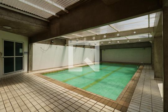 Área Comum - Piscina Aquecida de apartamento para alugar com 2 quartos, 77m² em Jardim Bela Vista, Santo André