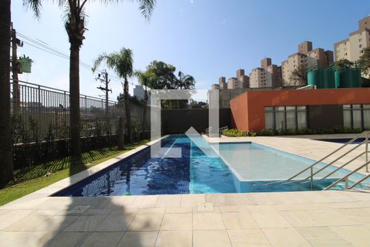 Piscina de apartamento para alugar com 2 quartos, 46m² em Vila Constanca, São Paulo